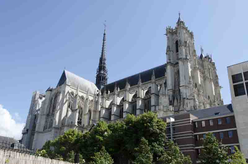 Francia - Amiens 02 - catedral de Notre Dame de Amiens.jpg
